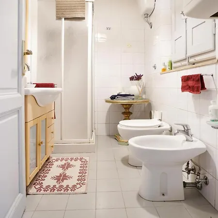 1 Bedroom Stunning In *